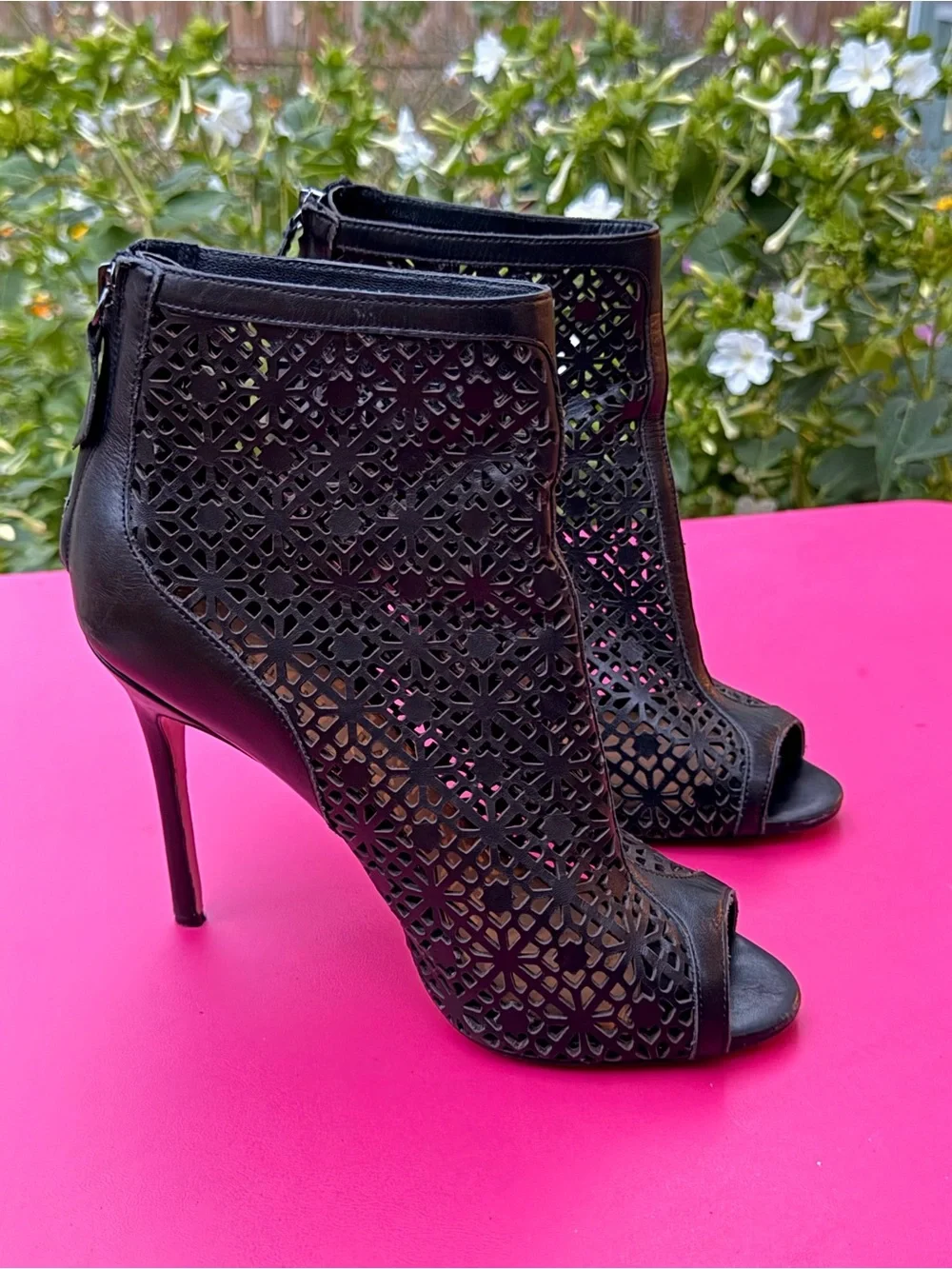 Badgley Mischka July Black Leather Laser Cut Peep Toe Ankle Stiletto Booties 8